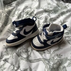 Nike Kids' Blue and White Sneakers